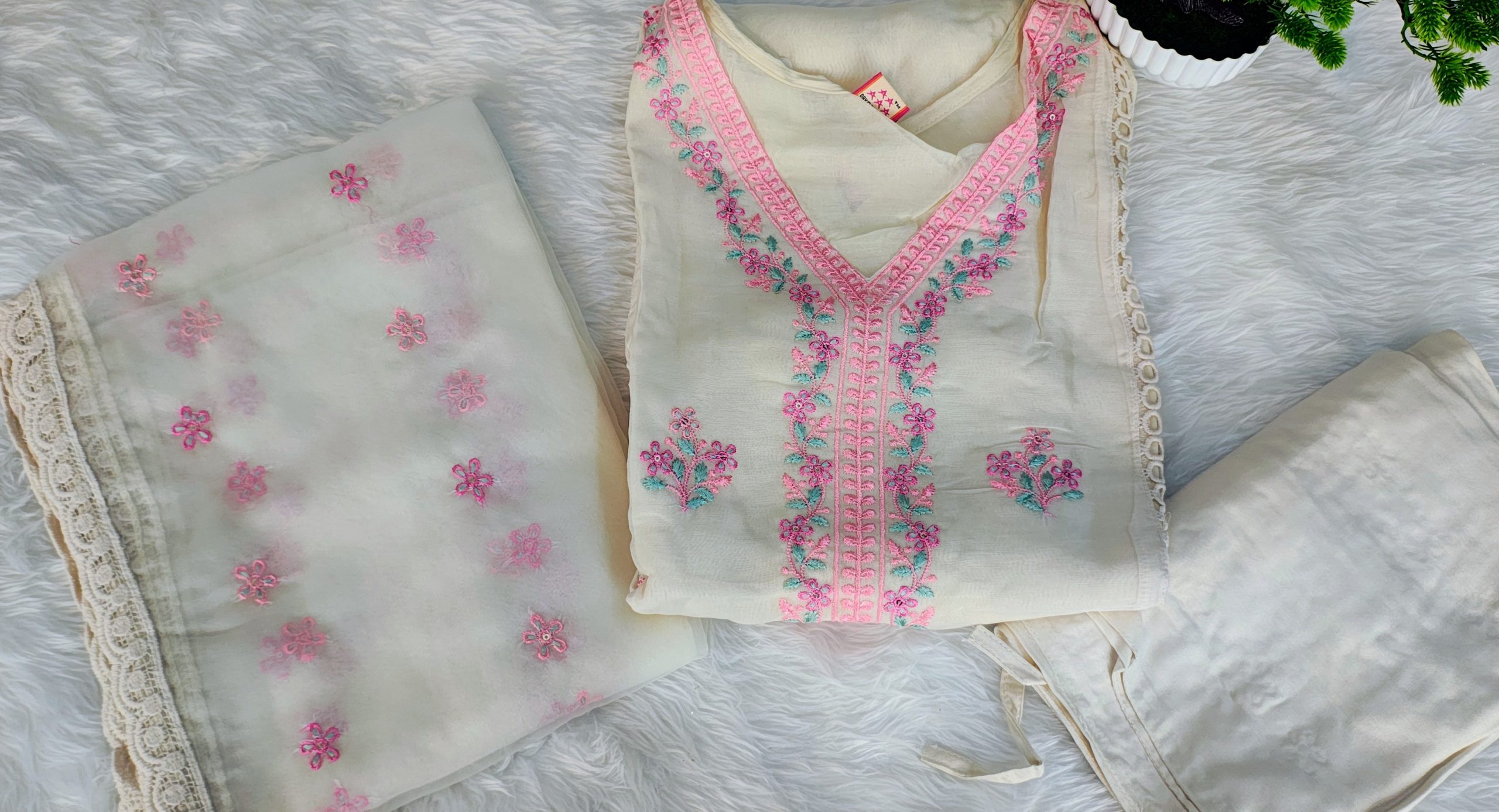 Elegant Off-White Organza Straight Kurta Set with Pink Embroidery, Pant & Dupatta - Image 5