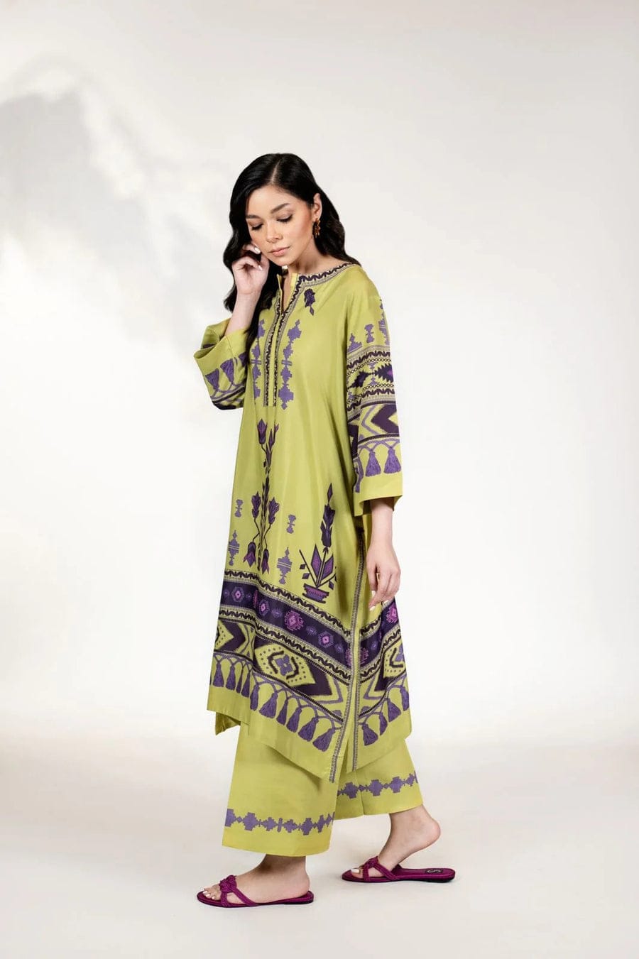 Makhan Satin Yellow Printed Co-Ord Set - Image 4