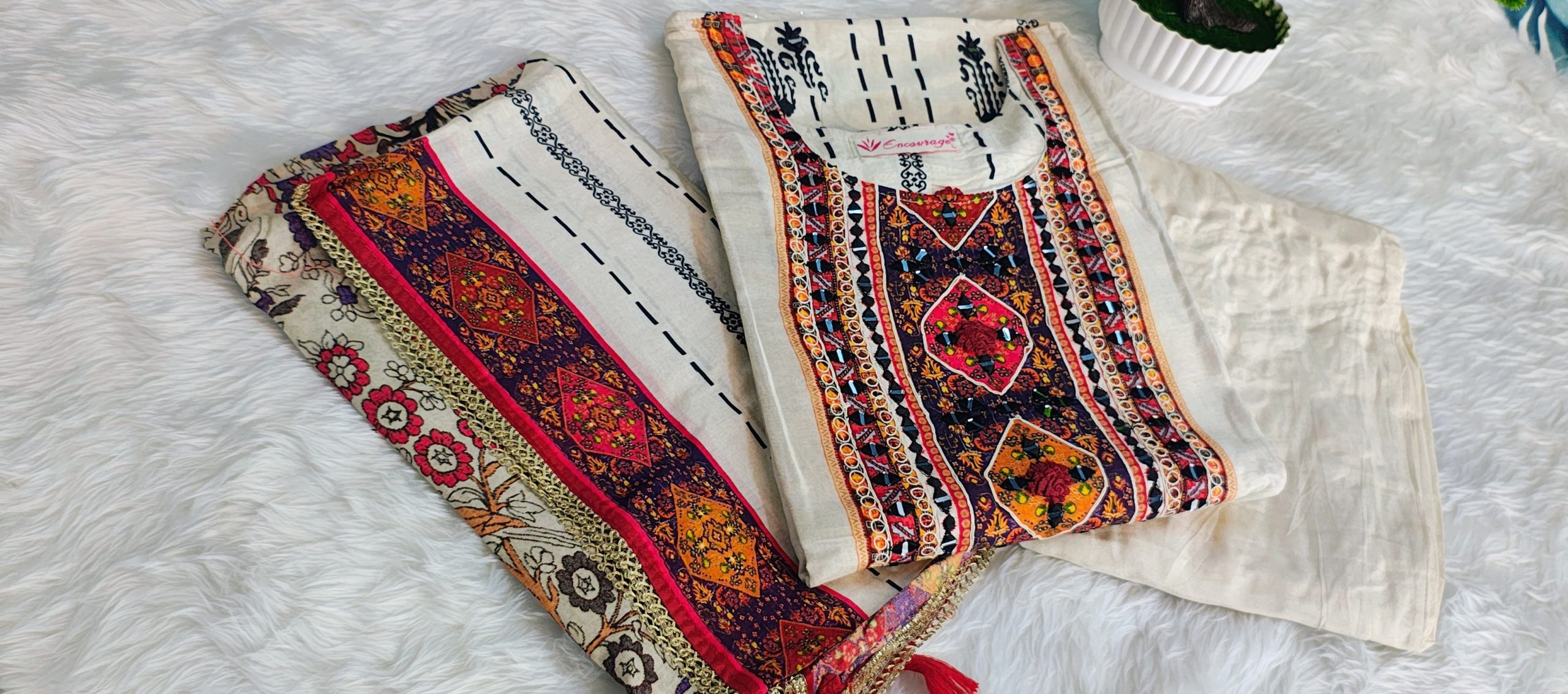 Ivory Butter Muslin Mirror Work Straight Kurta Set with Pant & Floral Dupatta - Image 6