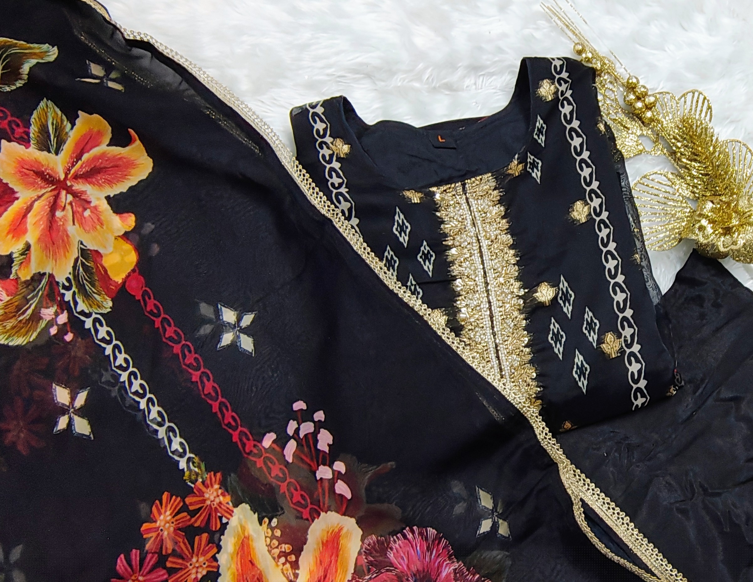 Black Organza Beaded Straight Kurta Set with Pant & Floral Dupatta - Image 6