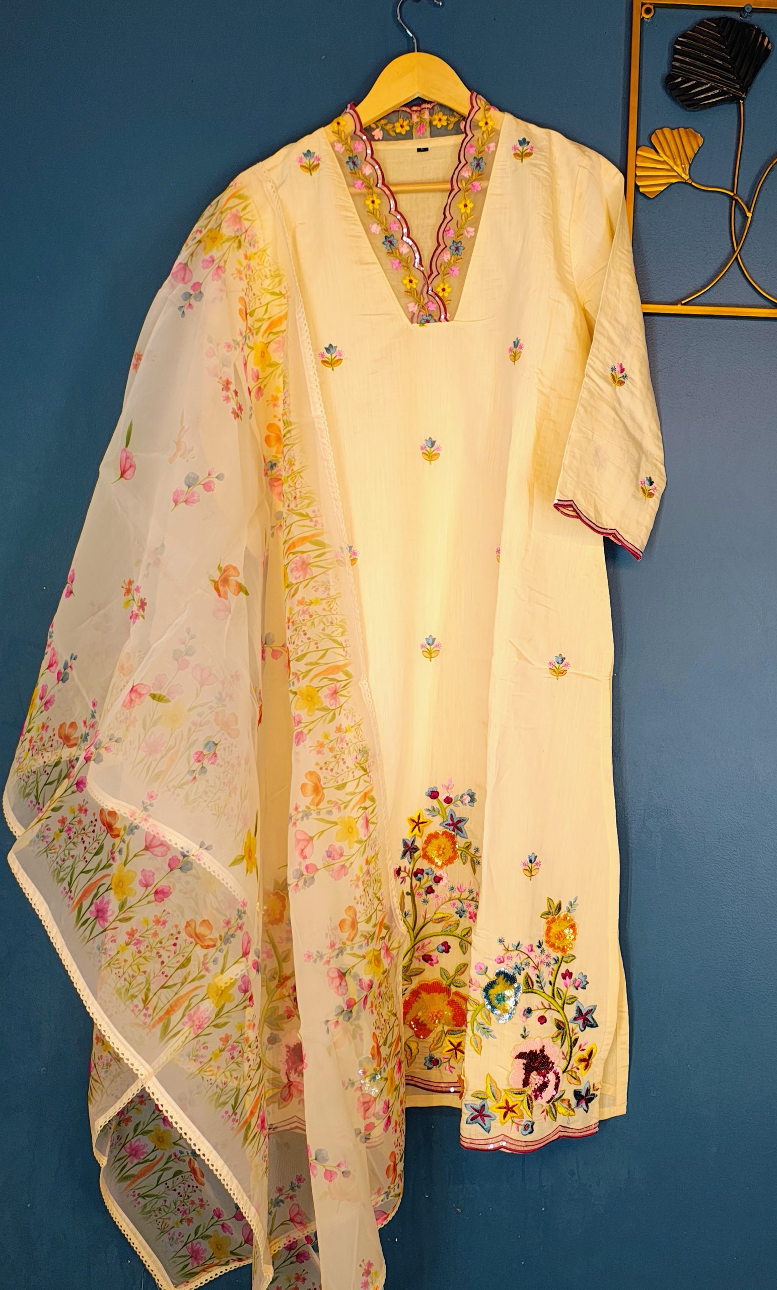 Ivory Mul Cotton Laced V-Neck Straight Kurta Set with 3D Floral Sequin Work, Pant & Floral Dupatta - Image 5