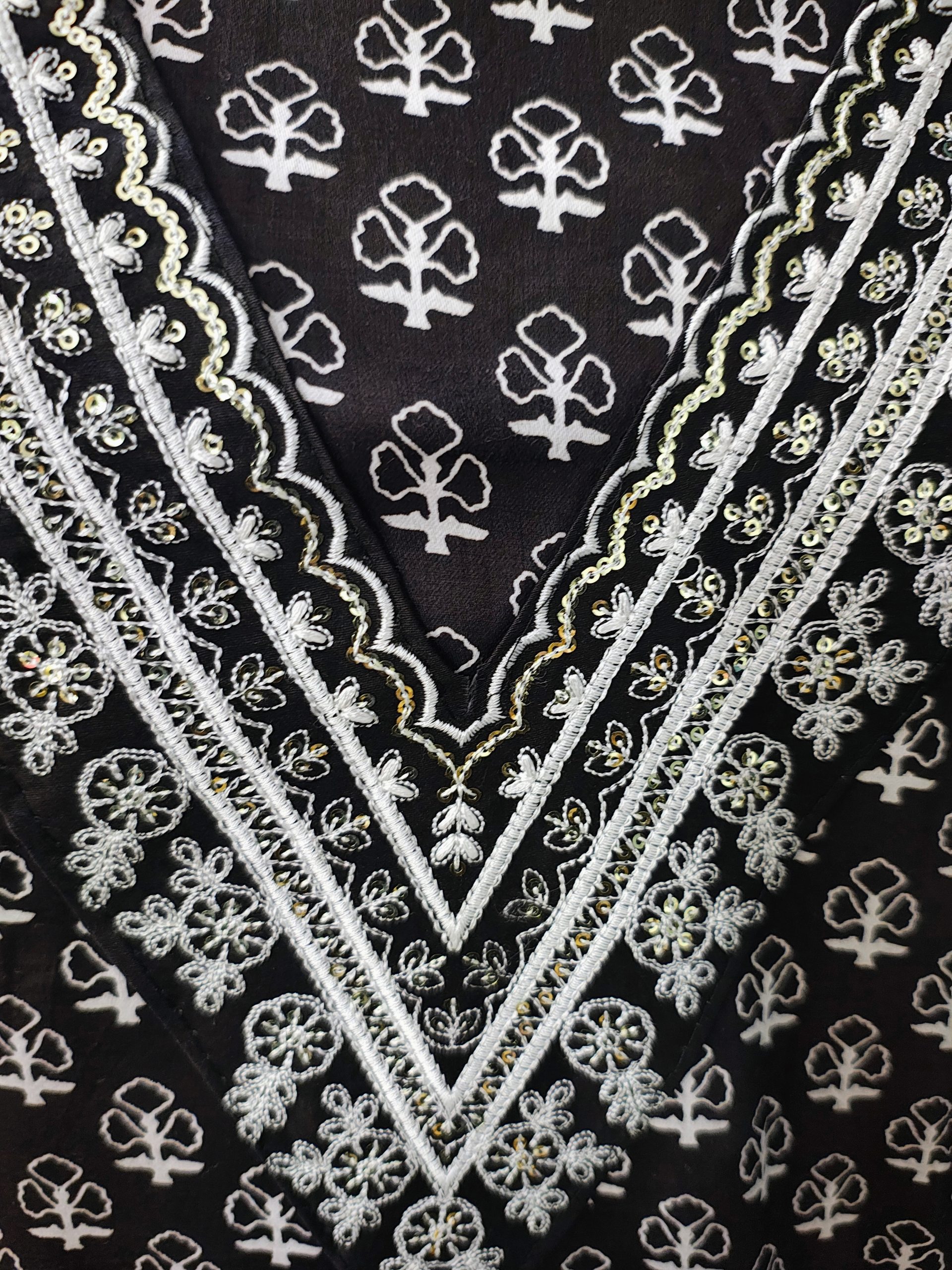 Cotton Black & White Printed Embroidered Salwar Material - Image 4